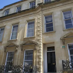 7 Royal Parade Apartment